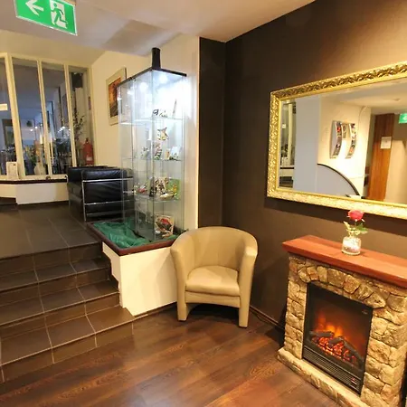 Hotel Garni Forum 3*