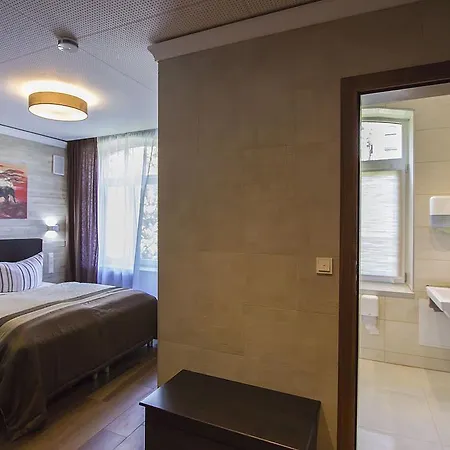 Ξενοδοχείο Garni Forum 3*