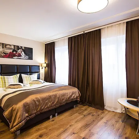 Garni Forum 3*